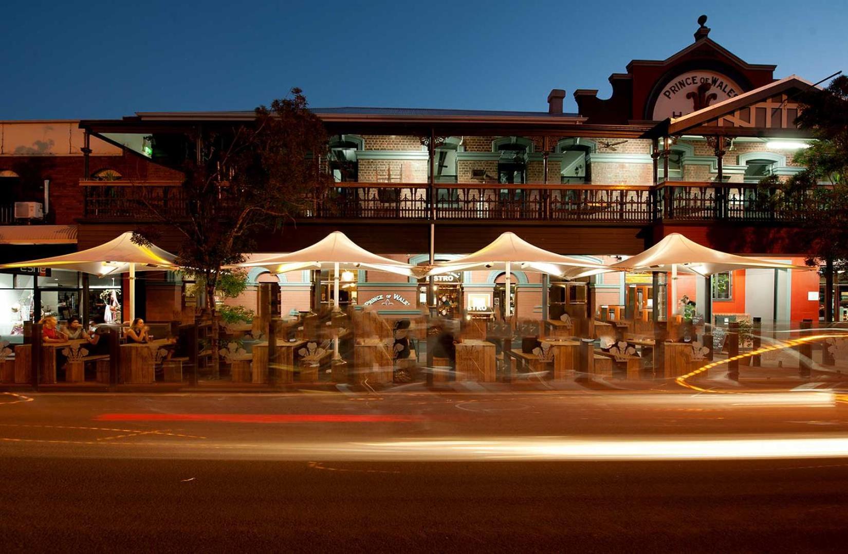 Prince Of Wales Hotel, Банбъри Екстериор снимка